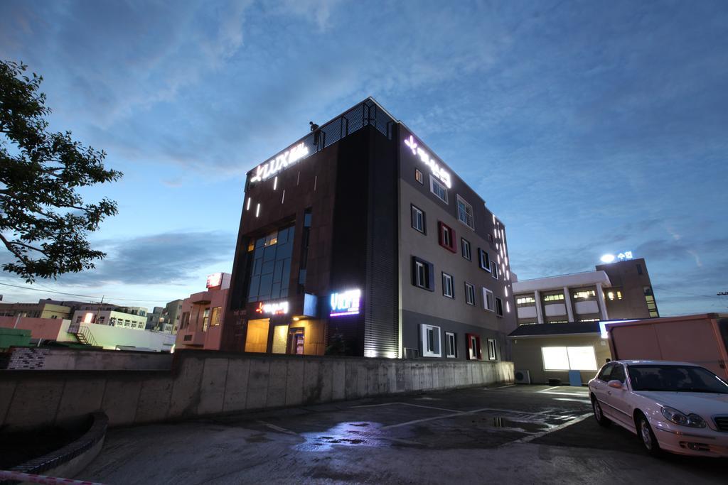 Jeju Lux Hotel Ojo-ri Экстерьер фото